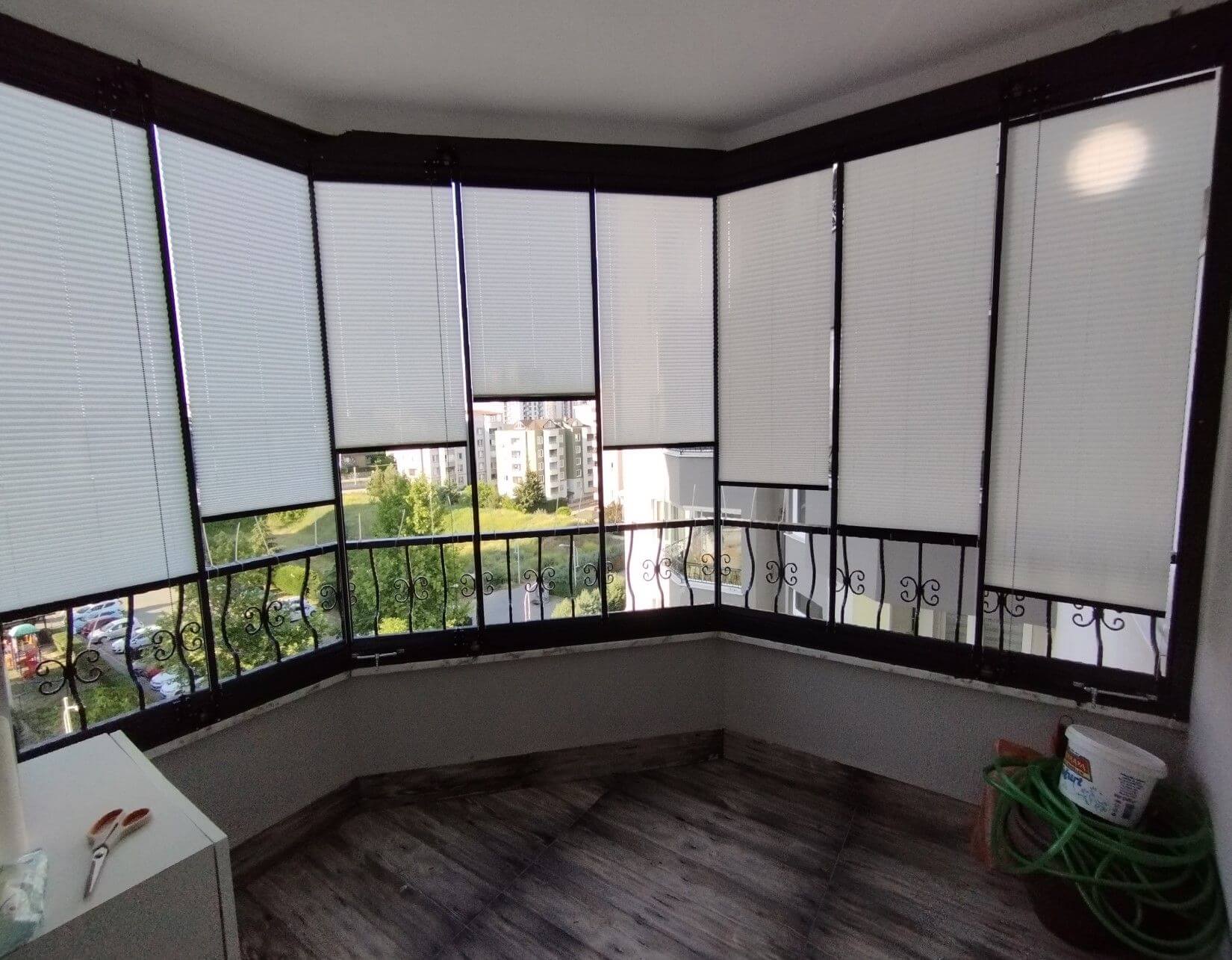 Ataşehir ilçe sınırlarındaki en şık plise perde modelleri